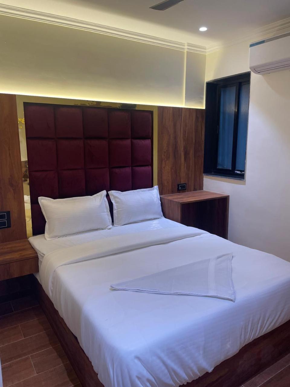 Hotel Sai Palace- Near Tata Memorial Hospital Мумбаї Екстер'єр фото